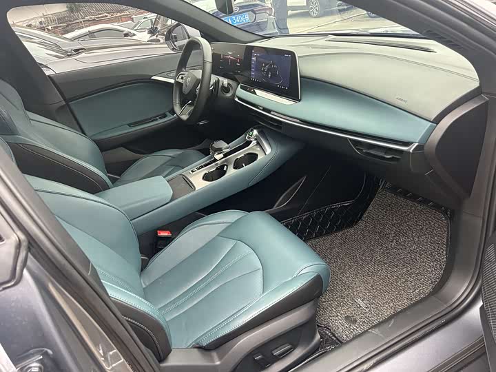 Фото 9 - MG Motor 7