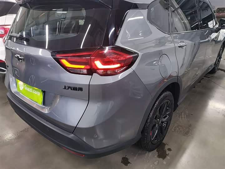 Фото 8 - Chevrolet Orlando