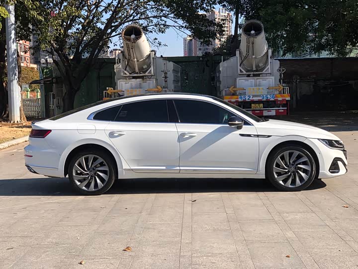 Фото 9 - Volkswagen CC