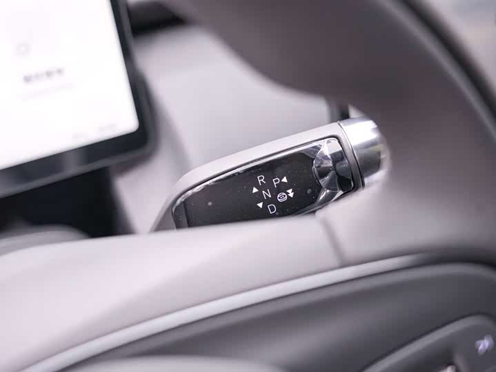 Фото 9 - XPeng F57