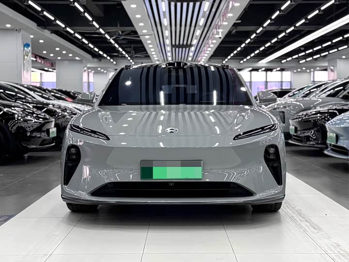 Фото 3 - Nio ET5T