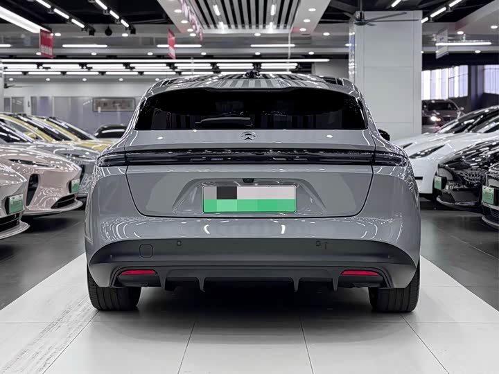 Фото 8 - Nio ET5T