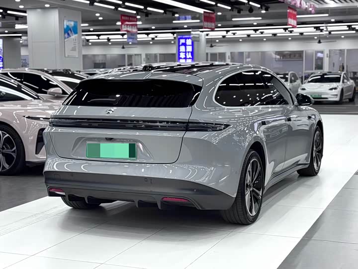 Фото 9 - Nio ET5T