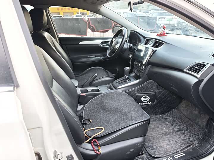 Фото 3 - Nissan Sylphy