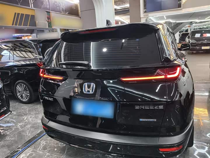 Фото 6 - Honda Breeze