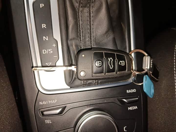 Фото 9 - Audi Q2L