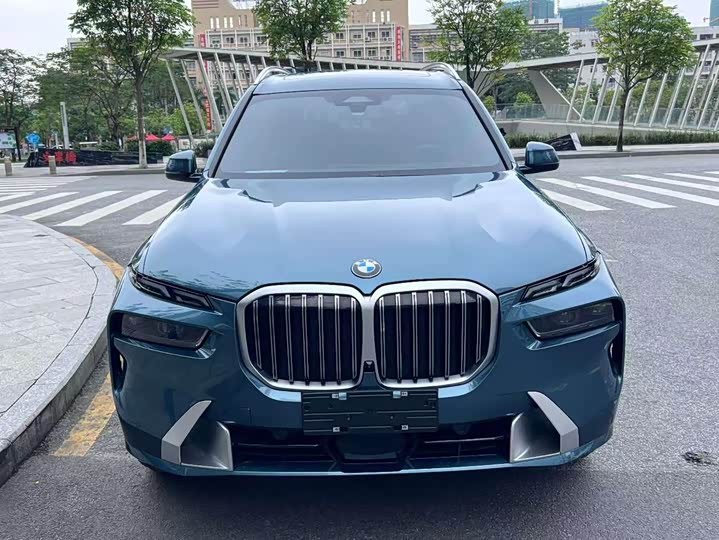 Фото 3 - BMW X7