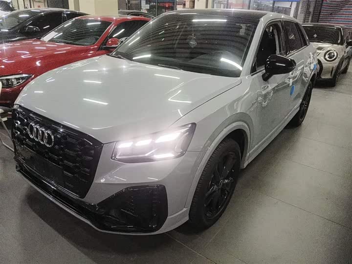 Фото 2 - Audi Q2L