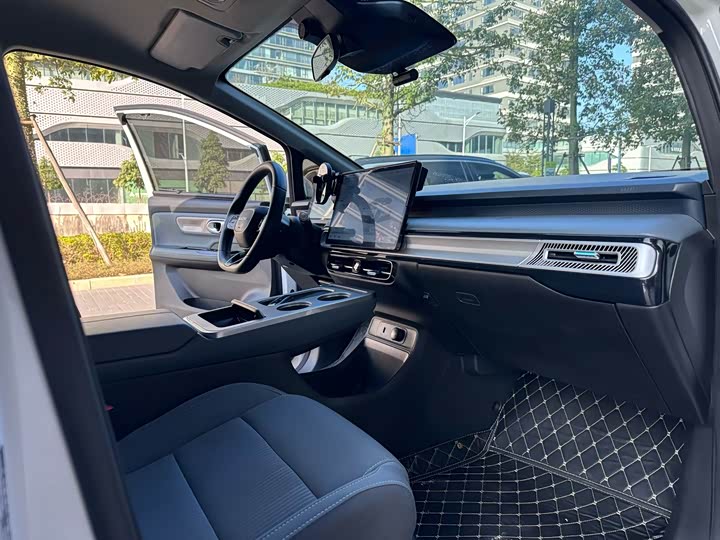 Фото 6 - GAC Aion Y