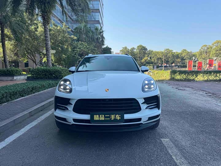 Фото 2 - Porsche Macan