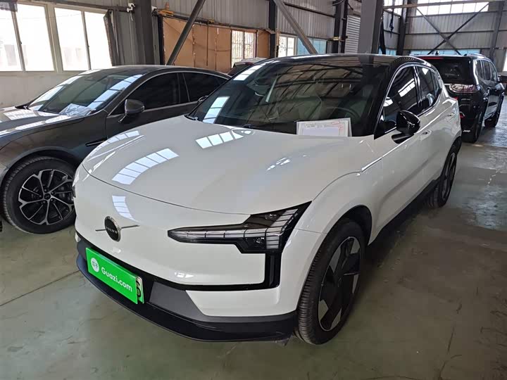 Фото 2 - Volvo EX30