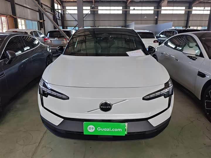 Фото 3 - Volvo EX30