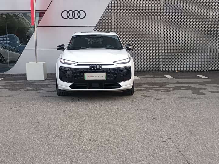 Фото 3 - Audi Q6L e-tron