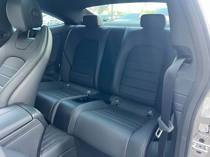 Фото 6 - Mercedes-Benz C-Class