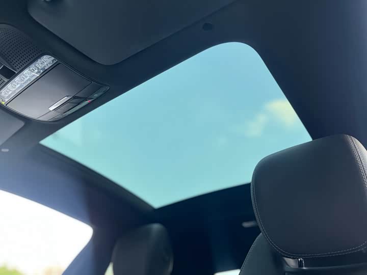 Фото 9 - Mercedes-Benz C-Class