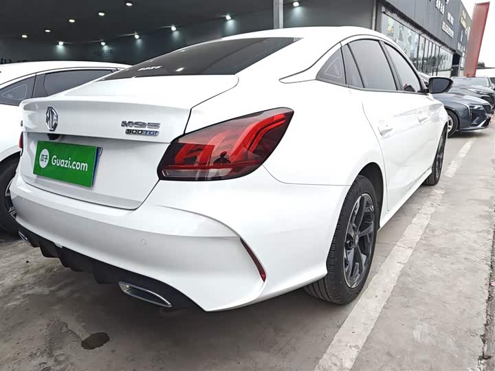 Фото 7 - MG Motor 5