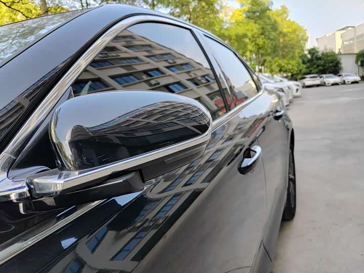 Фото 4 - Geely Preface