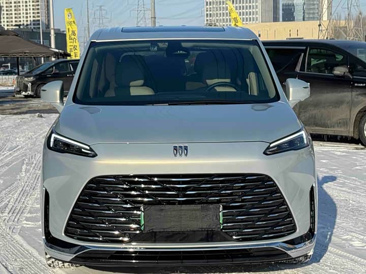 Фото 1 - Buick GL8 Hybrid