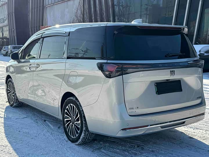 Фото 4 - Buick GL8 Hybrid