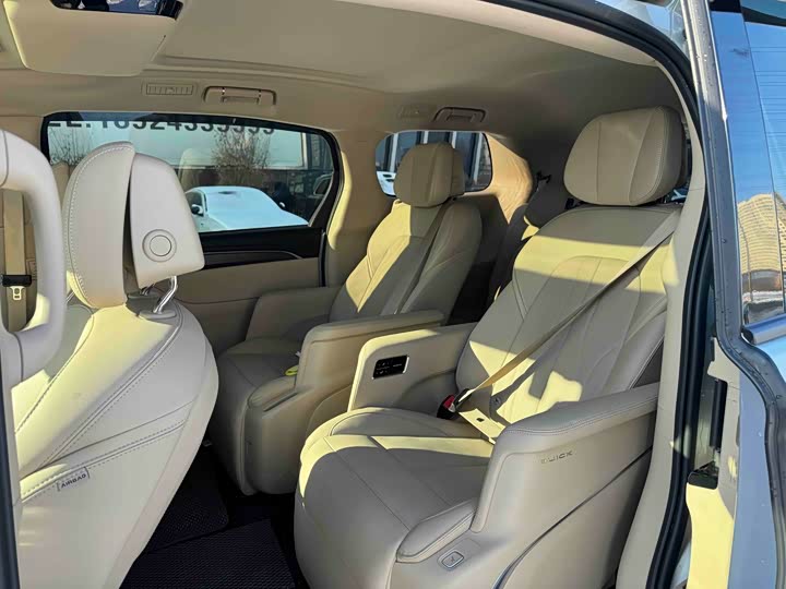 Фото 8 - Buick GL8 Hybrid