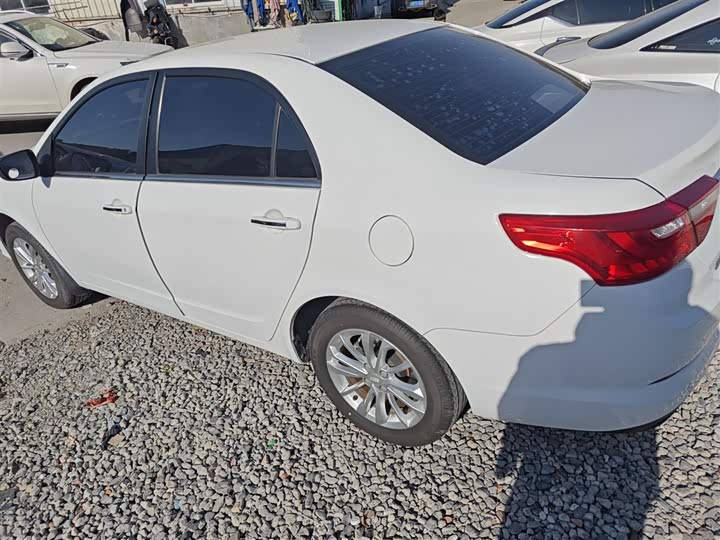 Фото 5 - Geely Vision