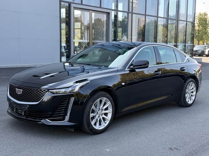 Фото 1 - Cadillac CT5