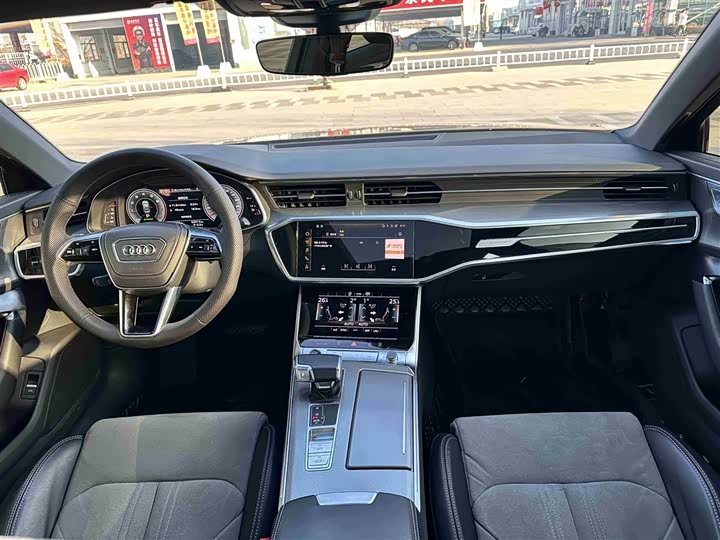 Фото 6 - Audi A6L