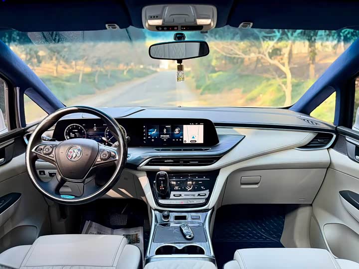 Фото 6 - Buick GL8 ES