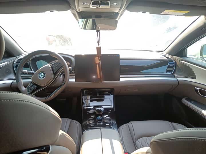 Фото 9 - BYD Han