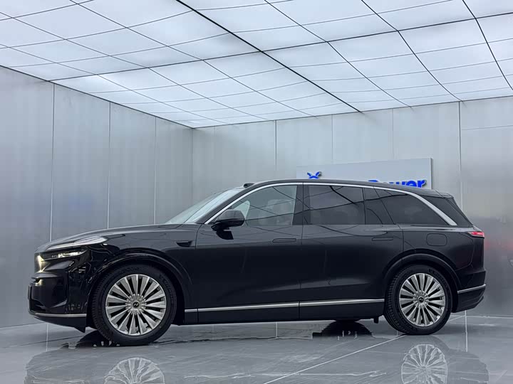 Фото 5 - Nio Onvo L90