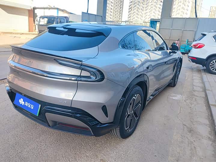 Фото 3 - Xiaomi YU7