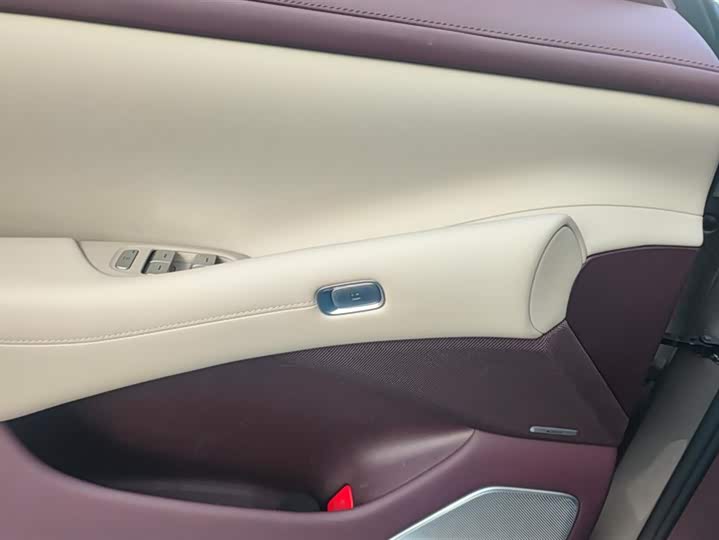 Фото 7 - Xiaomi YU7