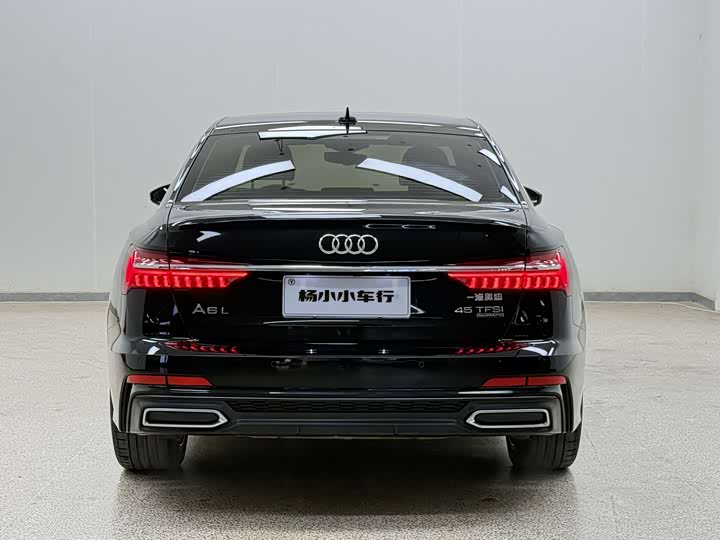 Фото 5 - Audi A6L