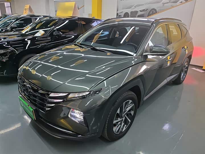 Фото 2 - Hyundai Tucson L