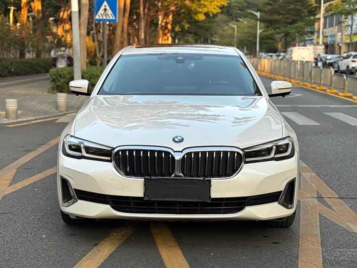 Фото 2 - BMW 5 Series