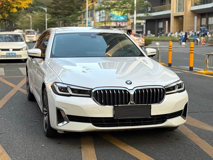 Фото 3 - BMW 5 Series