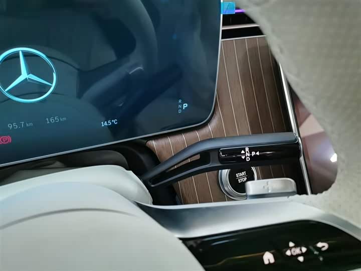 Фото 6 - Mercedes-Benz EQE SUV