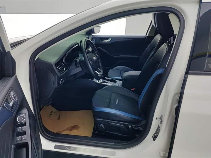 Фото 9 - Ford Focus