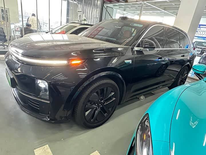 Фото 1 - LiXiang L7