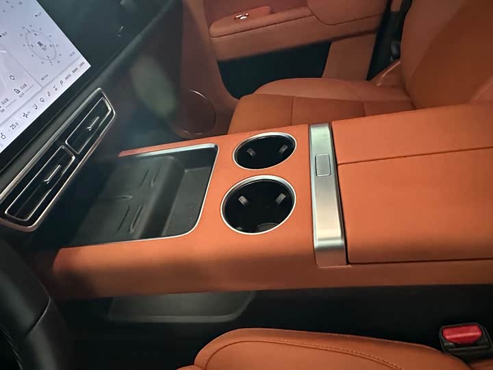 Фото 8 - LiXiang L7