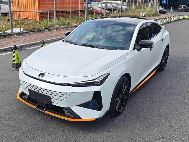 Фото 1 - Changan UNI-V