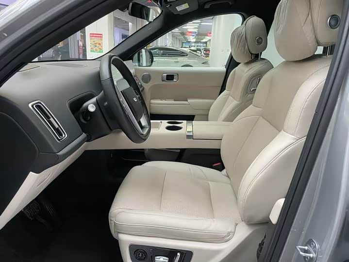 Фото 8 - LiXiang L9