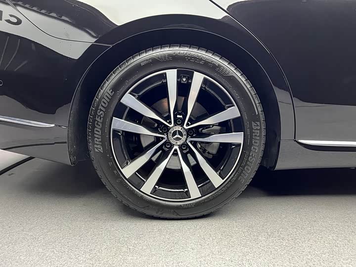 Фото 8 - Mercedes-Benz S-Class