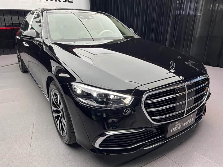 Фото 9 - Mercedes-Benz S-Class