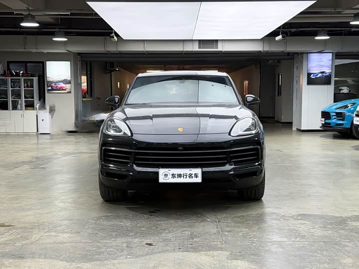 Фото 2 - Porsche Cayenne