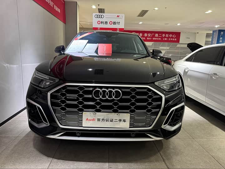 Фото 2 - Audi Q5L