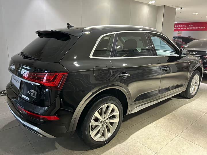 Фото 4 - Audi Q5L