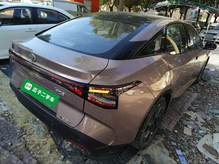 Фото 7 - Toyota bZ3