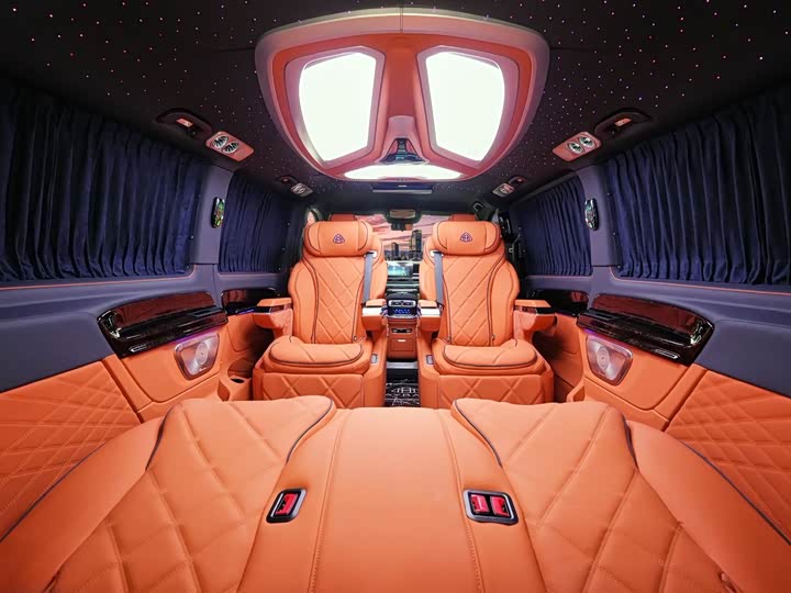 Фото 7 - Mercedes-Benz Vito