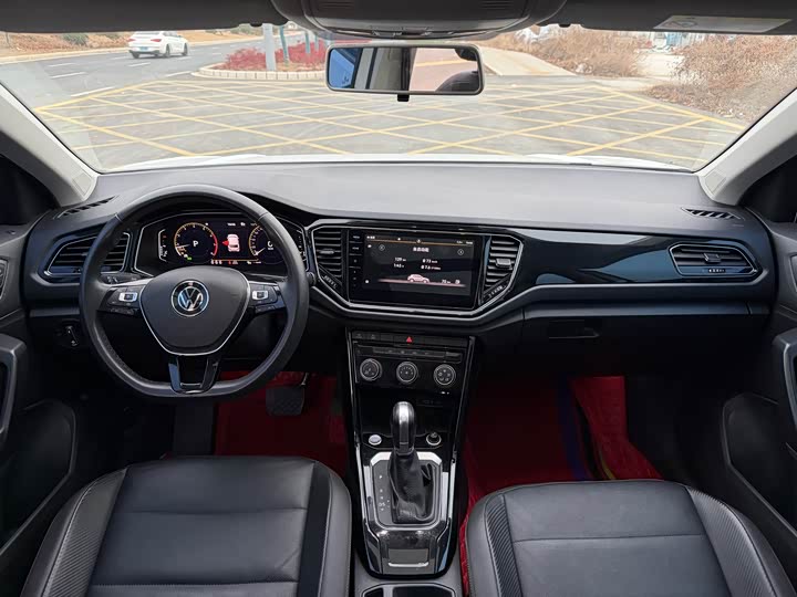 Фото 5 - Volkswagen T-Roc